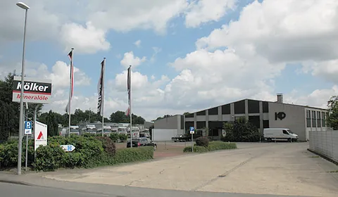 Erfahren Sie mehr über die Josef Kölker GmbH. Mit unseren Produkten und Dienstleistungen (Transport, Be- & Entladung) sind wir seit vielen Jahren für Sie da!