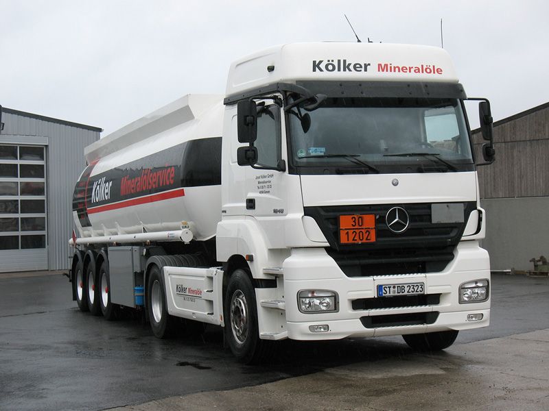 Mineröl Tanklaster / LKW - Josef Kölker GmbH